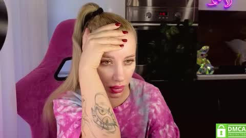 Snapshot of your_psychologist chatting on 03/21/26, 01:21 Alice online show from 03/21/26, 01:21