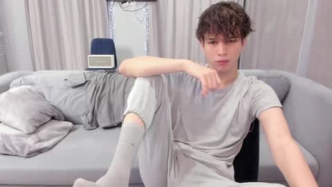 your_shy_guy online show from 01/24/25, 06:57