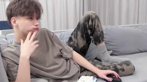 your_shy_guy online show from 02/08/25, 08:10