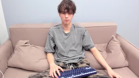 your_shy_guy online show from 02/21/26, 09:27