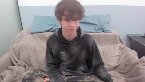 Snapshot of your_shy_guy chatting on 06/28/26, 09:43 your_shy_guy online show from 06/28/26, 09:43