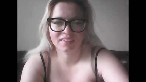 Snapshot of your_sinful_soul chatting on 05/31/26, 12:01 Roxy online show from 05/31/26, 12:01