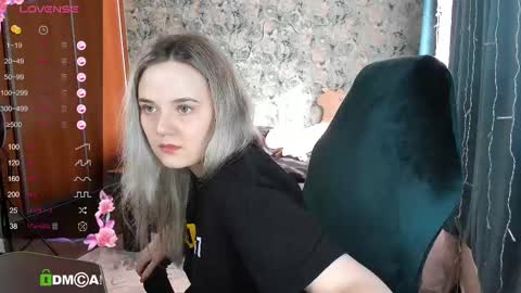 Molly online show from 03/10/25, 09:10