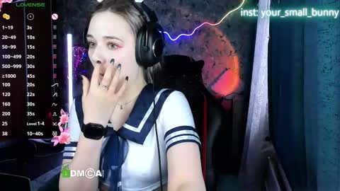 Snapshot of your_small_bunny chatting on 03/28/26, 02:22 Molly online show from 03/28/26, 02:22