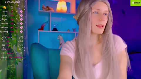 Snapshot of your_spring chatting on 11/06/25, 01:06 your_spring online show from 11/06/25, 01:06