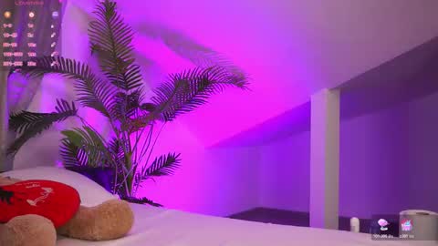 TenderSin online show from 03/06/26, 05:37