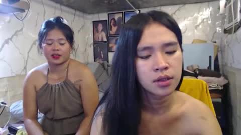 Snapshot of your_twinkletoes18 chatting on 05/11/26, 04:48 your_twinkletoes18 online show from 05/11/26, 04:48