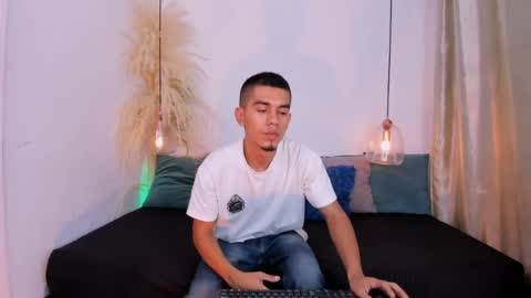 Angel online show from 05/12/26, 12:57