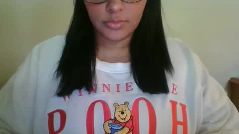 Snapshot of yourangel889 chatting on 03/22/26, 04:10 Angel online show from 03/22/26, 04:10