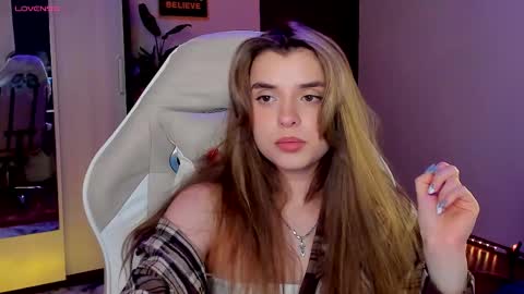 Snapshot of youranikka chatting on 10/05/25, 08:29 Anikka online show from 10/05/25, 08:29