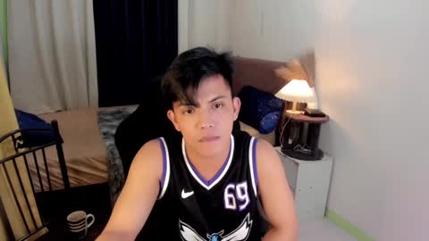 Snapshot of yourasian_bradley chatting on 02/27/25, 06:42 yourasian_bradley online show from 02/27/25, 06:42