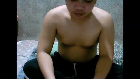 yourasian_lover29 online show from 02/26/26, 01:43