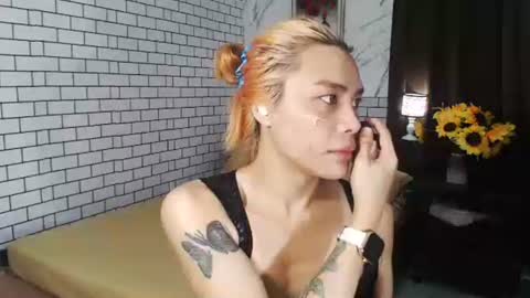 LEXI online show from 09/19/25, 12:17