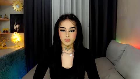 Snapshot of yourasiancockisontop chatting on 01/23/25, 12:41 kim online show from 01/23/25, 12:41