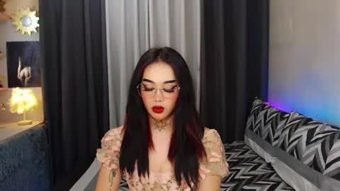 Snapshot of yourasiancockisontop chatting on 02/21/25, 11:43 kim online show from 02/21/25, 11:43