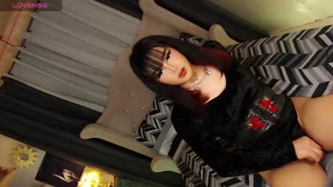 kim online show from 02/28/25, 11:12