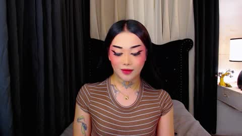 Snapshot of yourasiancockisontop chatting on 12/18/25, 07:58 kim online show from 12/18/25, 07:58