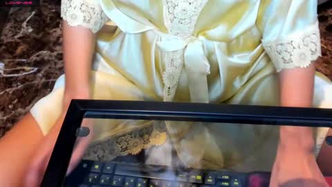 Snapshot of yourastral chatting on 03/06/25, 12:10 yourastral online show from 03/06/25, 12:10