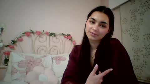yourbella37 online show from 05/17/26, 08:27