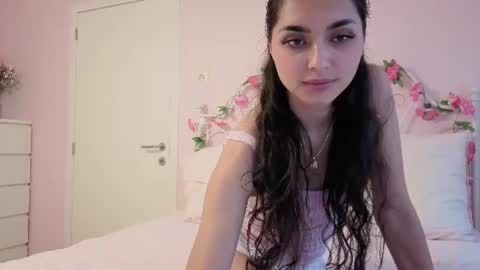 Snapshot of yourbella37 chatting on 07/04/26, 07:53 yourbella37 online show from 07/04/26, 07:53