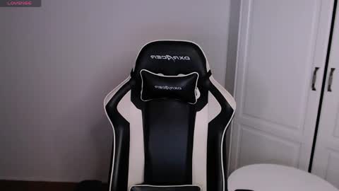 Snapshot of yourbilly chatting on 04/02/26, 01:14 Billy online show from 04/02/26, 01:14