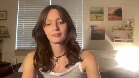 yourbirdy online show from 12/21/25, 10:39