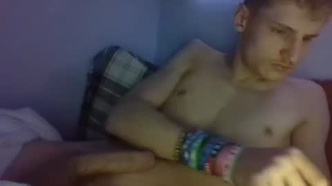 Snapshot of yourbitch1762 chatting on 03/02/25, 02:43 yourbitch1762 online show from 03/02/25, 02:43