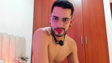 YOURBOYNEXTDOOR online show from 12/06/24, 08:26