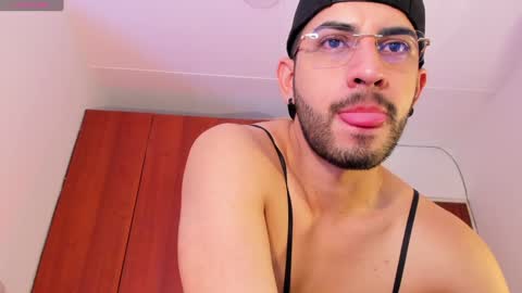 YOURBOYNEXTDOOR online show from 12/13/24, 11:45