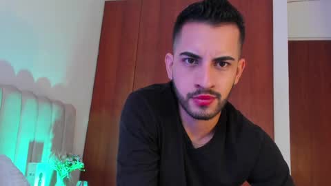 YOURBOYNEXTDOOR online show from 12/30/24, 12:20