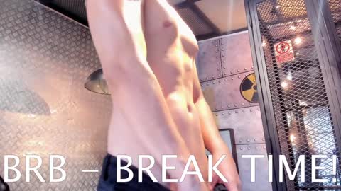 YOURBOYNEXTDOOR online show from 12/30/24, 03:24