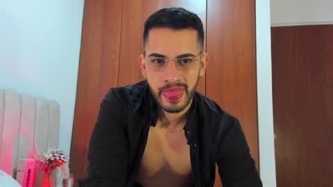 YOURBOYNEXTDOOR online show from 01/01/25, 12:00