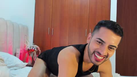 YOURBOYNEXTDOOR online show from 01/04/25, 12:27