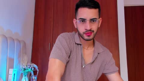 YOURBOYNEXTDOOR online show from 01/04/25, 08:27