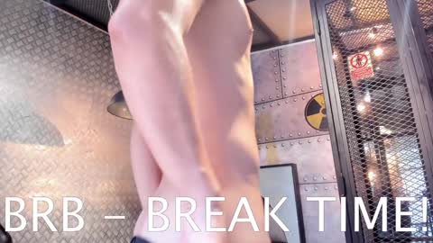 YOURBOYNEXTDOOR online show from 01/05/25, 07:28