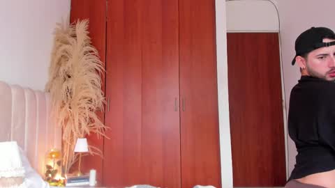 YOURBOYNEXTDOOR online show from 09/11/25, 07:58