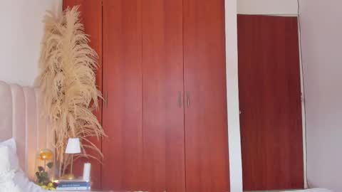 YOURBOYNEXTDOOR online show from 09/13/25, 04:29