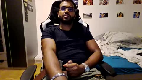 Snapshot of yourchrisjizz chatting on 09/08/25, 11:04 yourchrisjizz online show from 09/08/25, 11:04