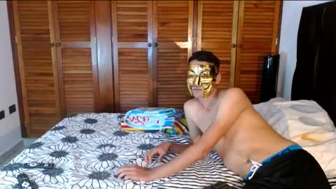 Snapshot of yourcouplehot chatting on 11/18/25, 06:29 yourcouplehot online show from 11/18/25, 06:29