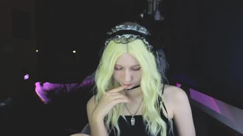 Snapshot of yourcutiegoth chatting on 04/22/26, 05:14 Vasilisa online show from 04/22/26, 05:14