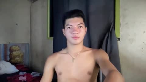 Snapshot of yourdreamboy_nash chatting on 02/12/26, 07:03 NASH online show from 02/12/26, 07:03
