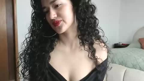 yourdreamgirl2025 online show from 03/11/26, 02:56