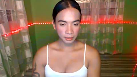 Snapshot of yourdreamgirl_ashley chatting on 05/17/26, 11:50 ashley online show from 05/17/26, 11:50