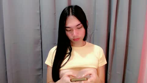 Snapshot of yourfantasy_girl chatting on 06/26/26, 06:45 jenlie online show from 06/26/26, 06:45