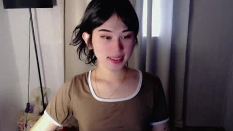 PrettyElla online show from 09/13/25, 02:22