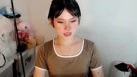 PrettyElla online show from 09/30/25, 07:13