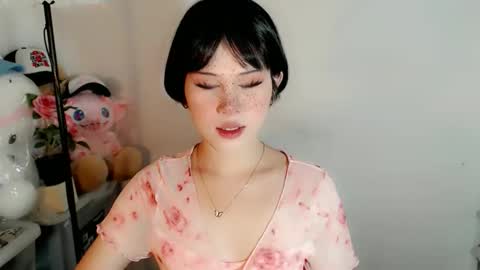 PrettyElla online show from 10/02/25, 01:56