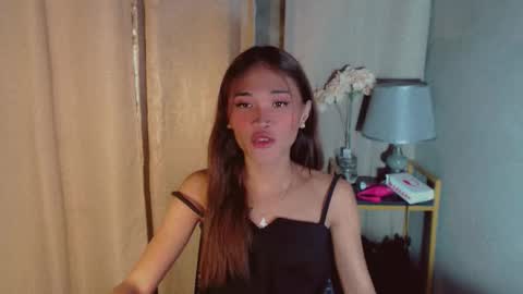 Snapshot of yourfavoraterica chatting on 10/28/25, 05:48 RICA online show from 10/28/25, 05:48