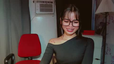 Snapshot of yourfavoratesunshine chatting on 01/18/26, 09:02 Sunshine online show from 01/18/26, 09:02