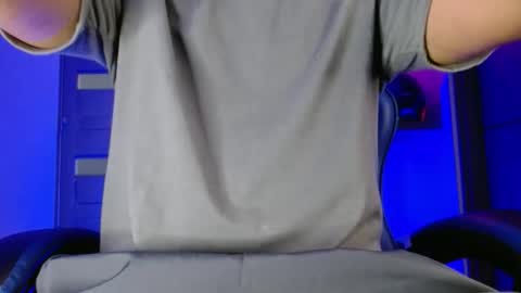 Snapshot of yourfavorite_bigclit chatting on 04/22/26, 02:18 yourfavorite_bigclit online show from 04/22/26, 02:18